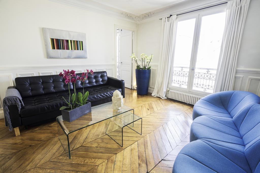 Luxury Apartment In Paris Center - Louvre Museum Exterior photo